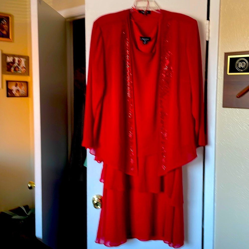 Beautiful red party dress